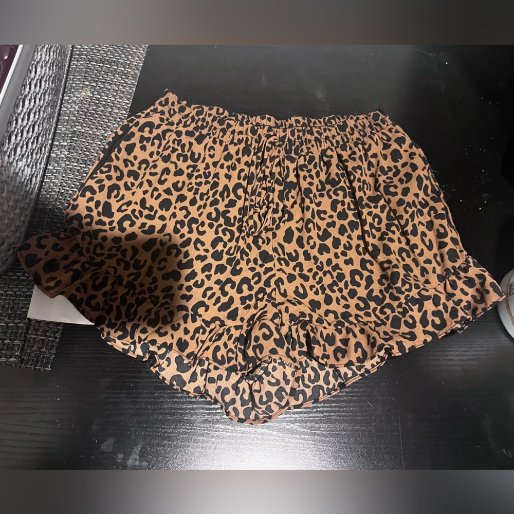 🖤(10 for $10) Leopard Print Women's Shorts